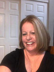 Meet your Posher, Vickie